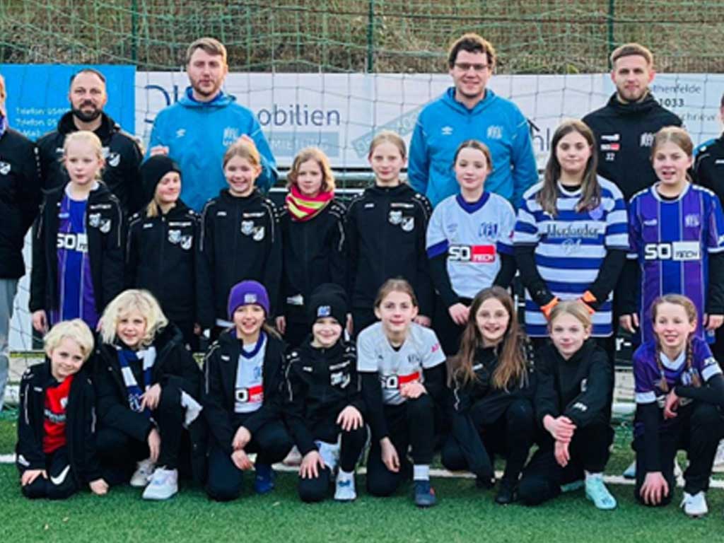 Die E-Juniorinnen trainieren mit Profis des VfL Osnabrück