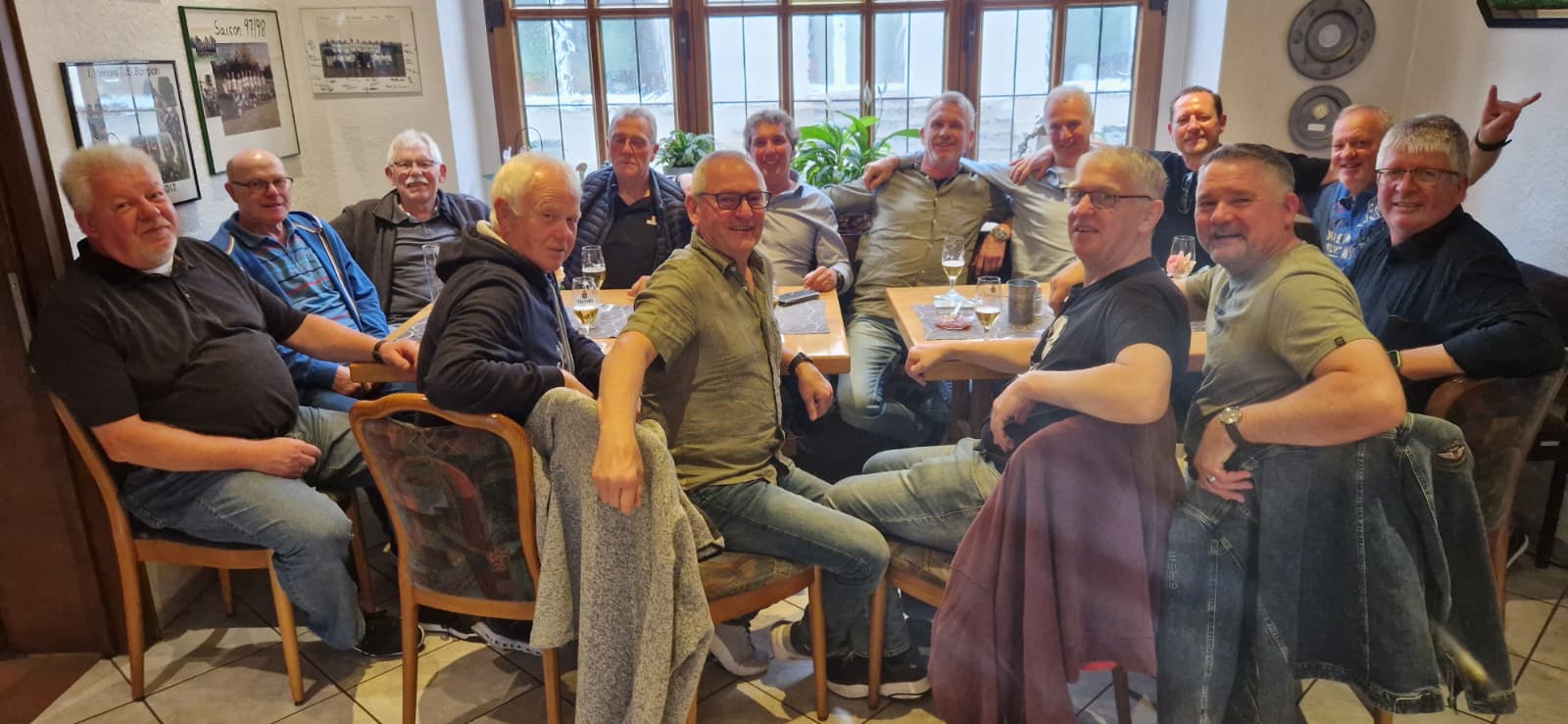 Ehemalige 2. Herren des TuS Borgloh treffen sich nach Jahrzehnten wieder