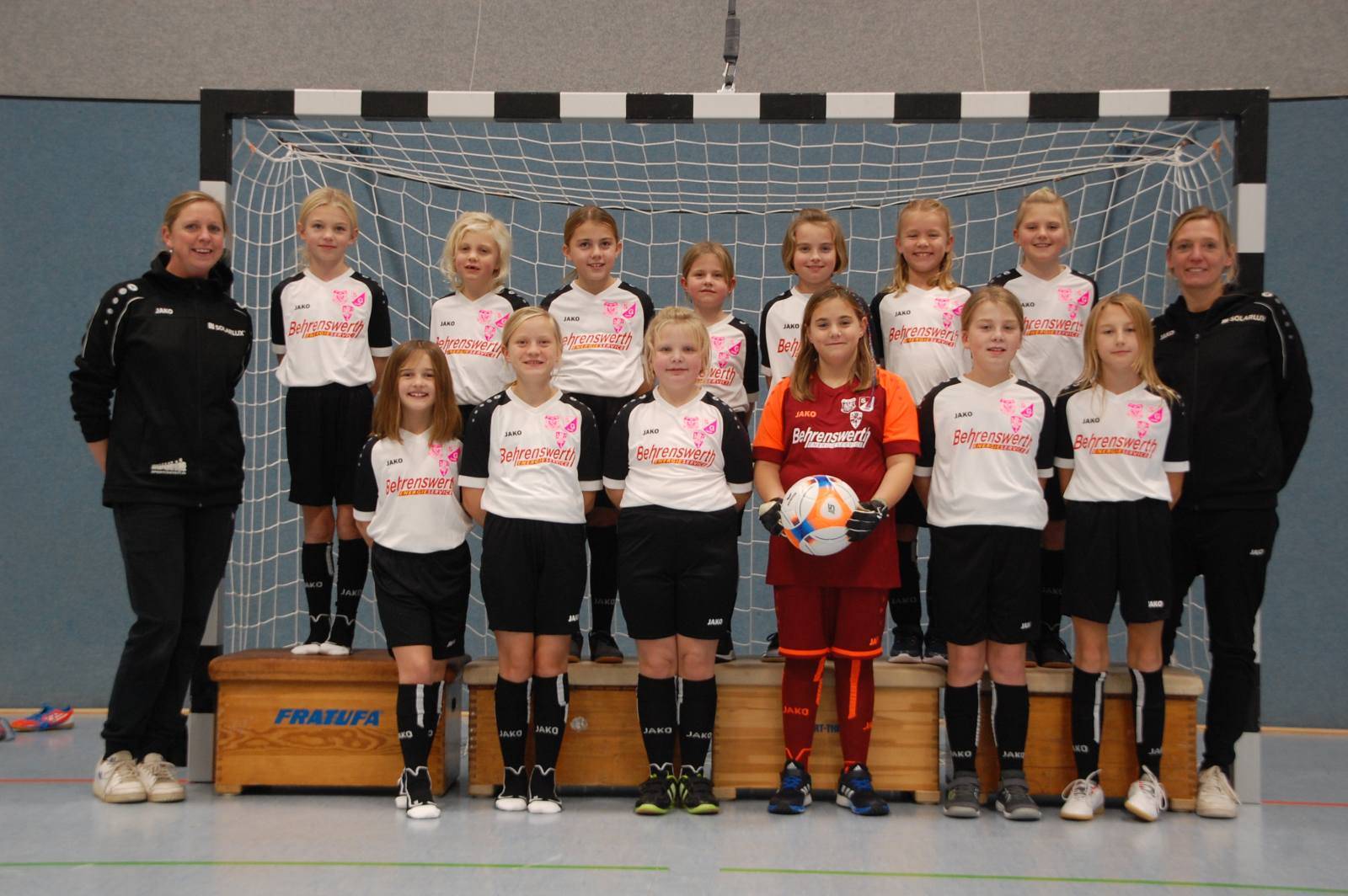 Doppelte Freude bei den E-Juniorinnen der JSG Borgloh / Hankenberge