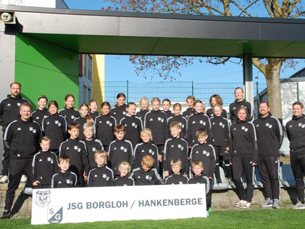 Neue Hoodys für die D-Mädchen und die U9-1