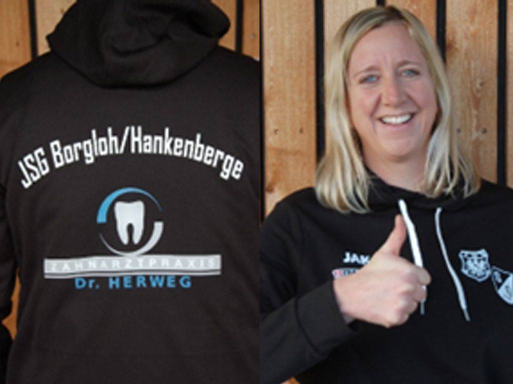Neue Trainingsbekleidung f&uuml;r die TrainerInnen der JSG Borgloh-Hankenberge