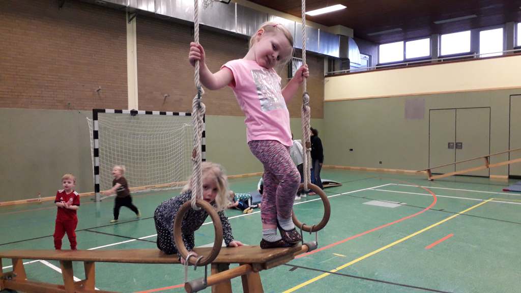 Kleinkindturnen 3 Jaehrige