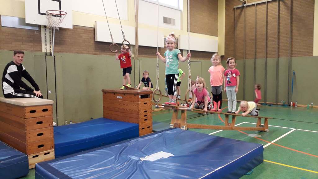 Kleinkindturnen 4 5 Jaehrige