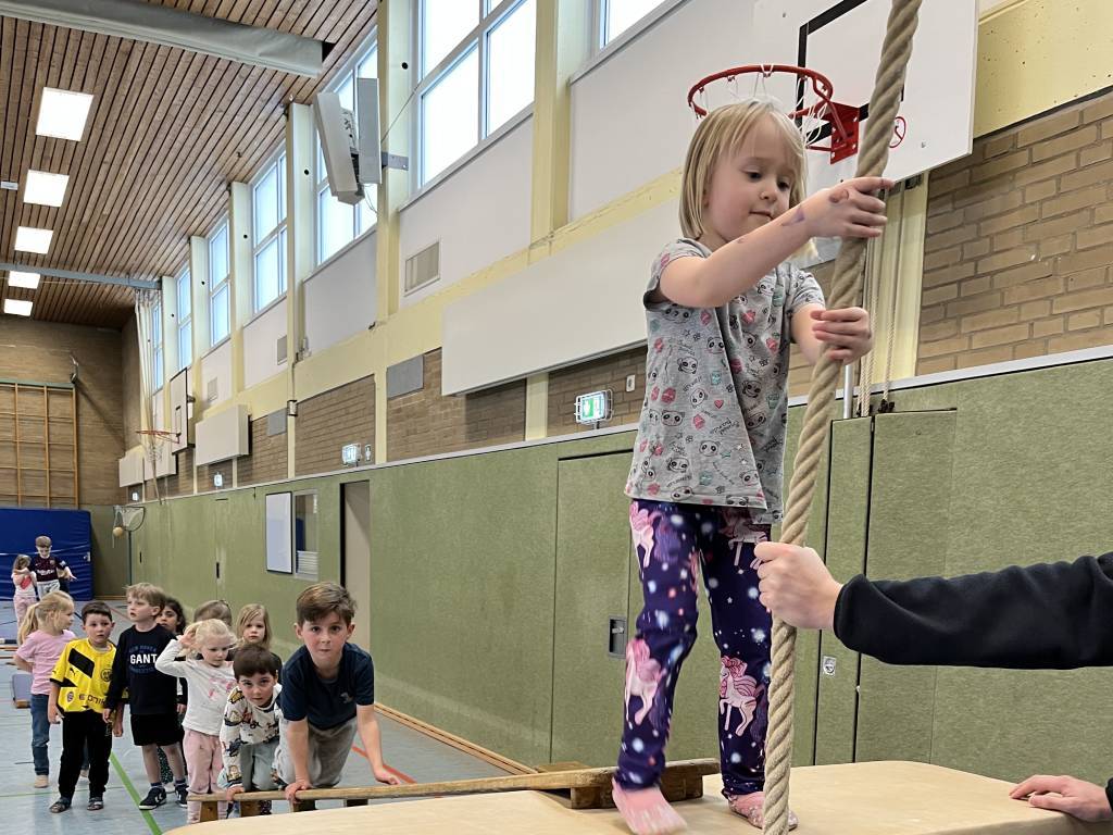 1024x768 tus hoppel02