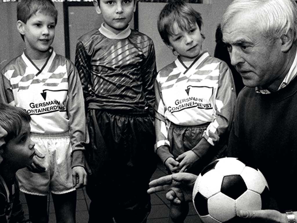 Jugendfußballturnier: „Gerd-Belau-Cup“ in Borgloh